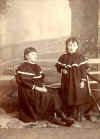 41-1-elsie-&-annie-snow-c.-.jpg (112274 bytes)